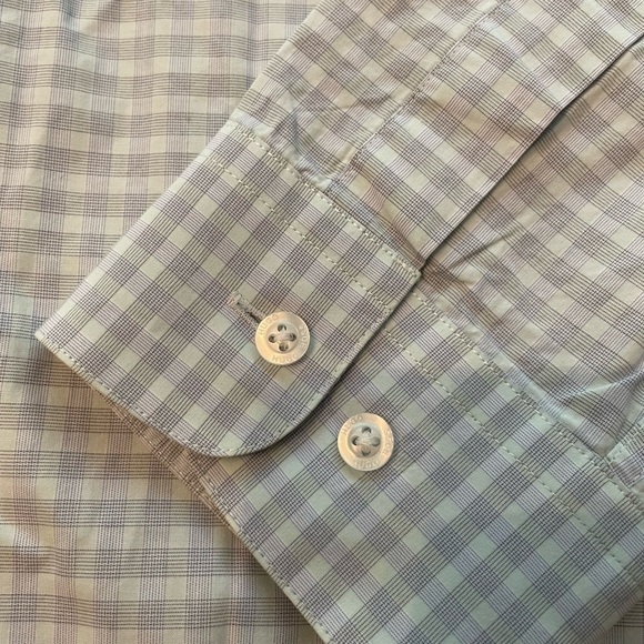 𝅺hugo Hugo Boss plaid shirt - Picture 4 of 9